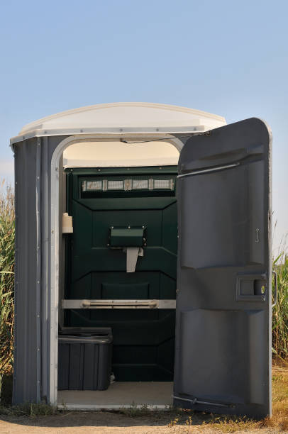 Portable Toilet Options We Offer in Lake Lorelei, OH