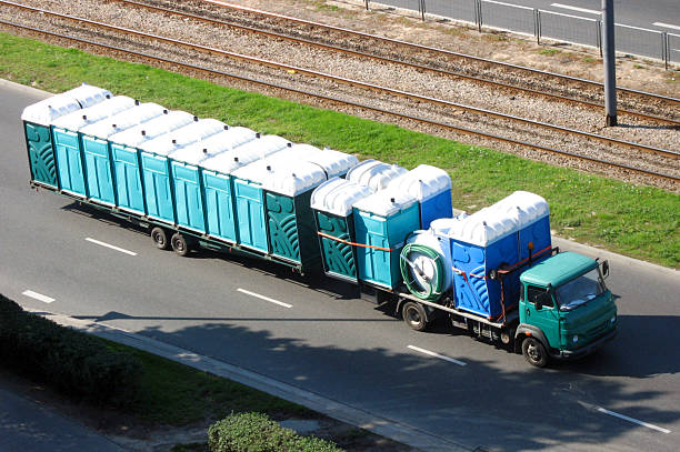 Porta potty delivery and setup in Lake Lorelei, OH